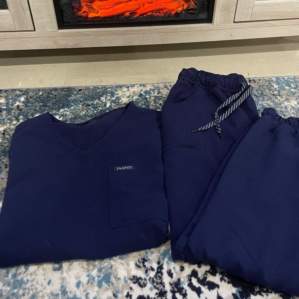Jaanuu Jogger Scrubs Set Size Medium - Navy